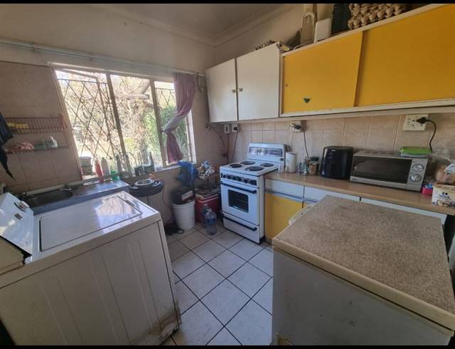 4 BEDROOM HOUSE FOR SALE IN BRACKENHURST